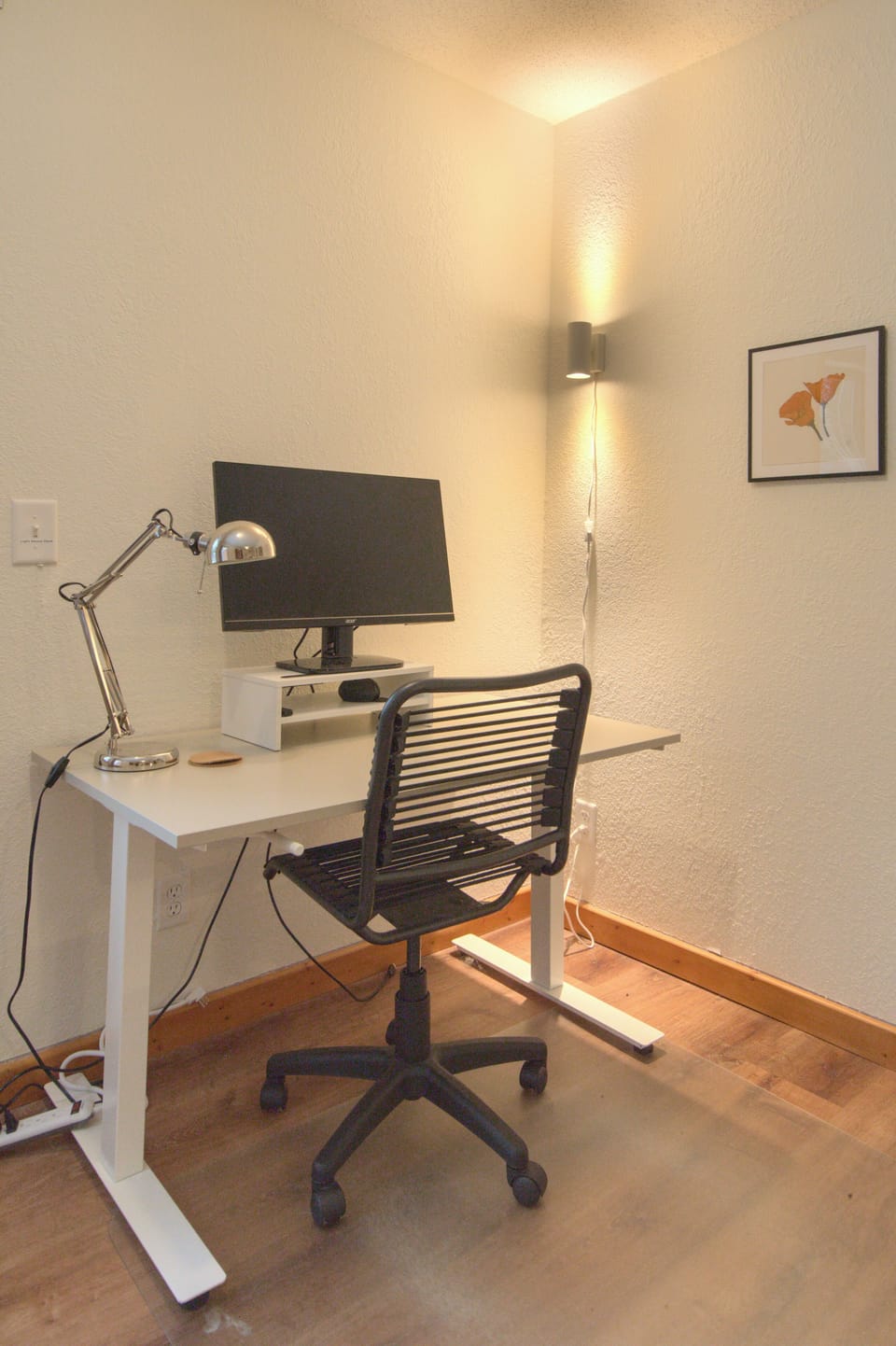 Office space in the first bedroom, in case you need to work while you're here.