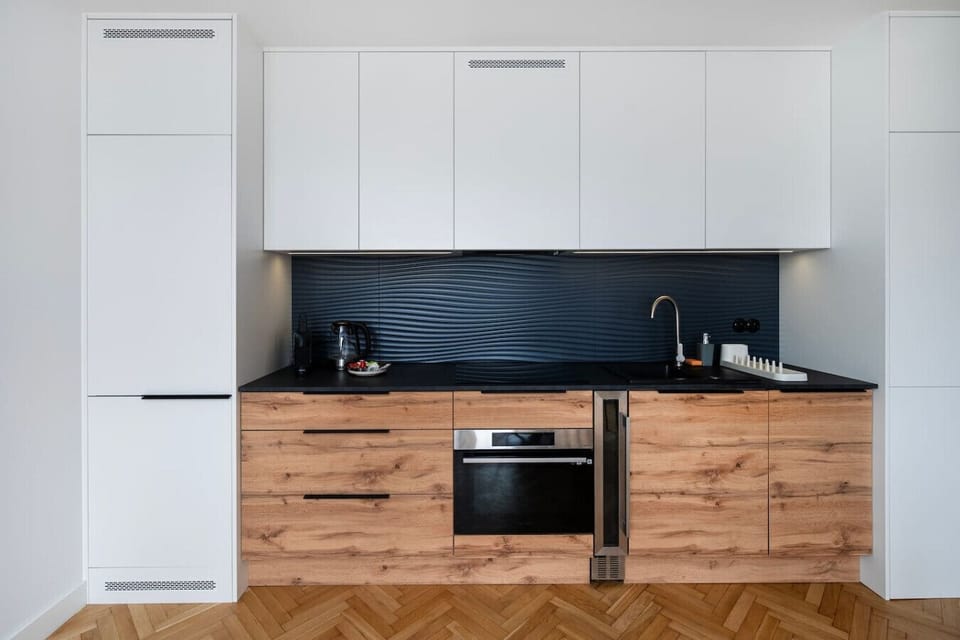 Two Bedroom Apartment Located in the City Center, Perfect for Families and Groups | Book Now with RENTUJEMY