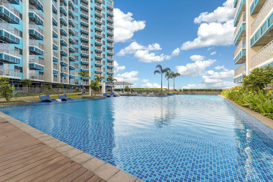 9 indoor pools