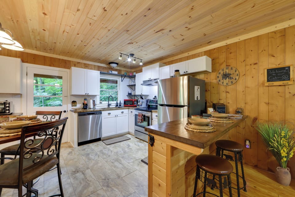 House (2 Bedrooms) | Interior