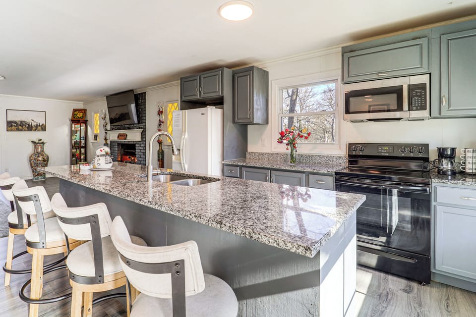 House (3 Bedrooms) | Interior