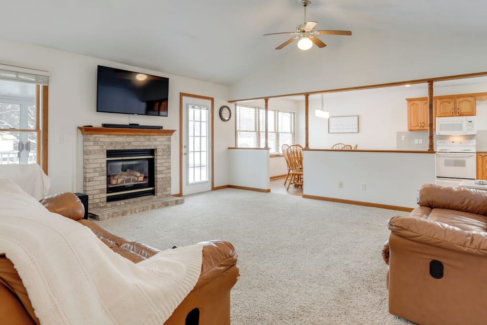 House (2 Bedrooms) | Interior