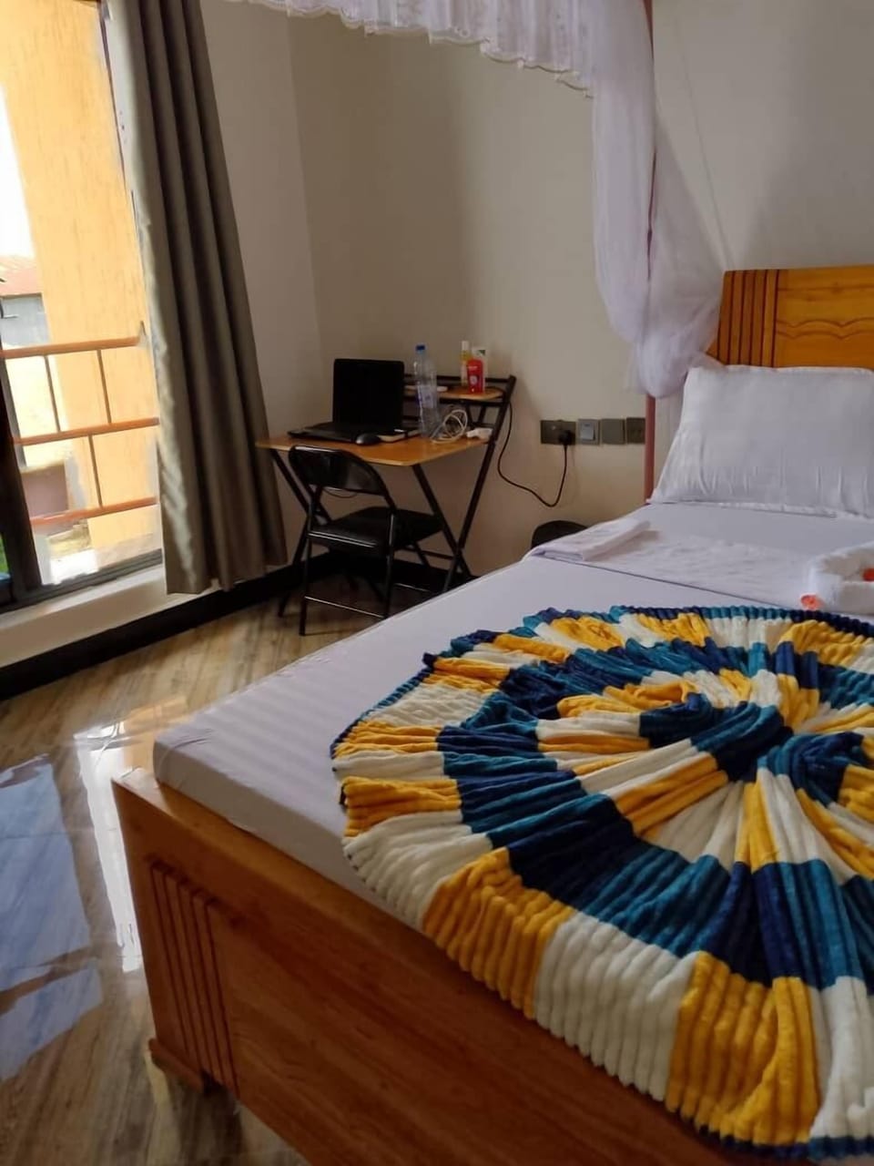Luxury Double or Twin Room, Pool View | Desk, free WiFi