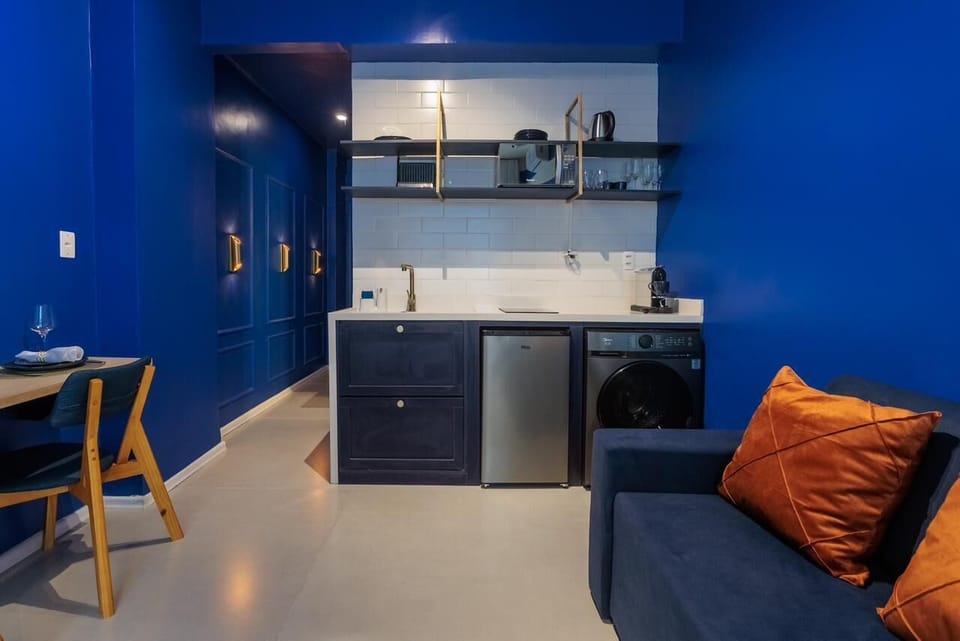 Luxury Apartment, Kitchen, Beachside | Private kitchen | Mini-fridge, microwave, stovetop, espresso maker