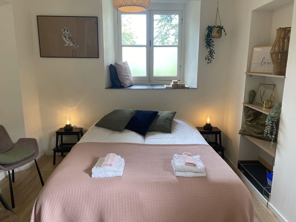 Modern Studio 3 in Historic Abbey Apartment in Maastricht
