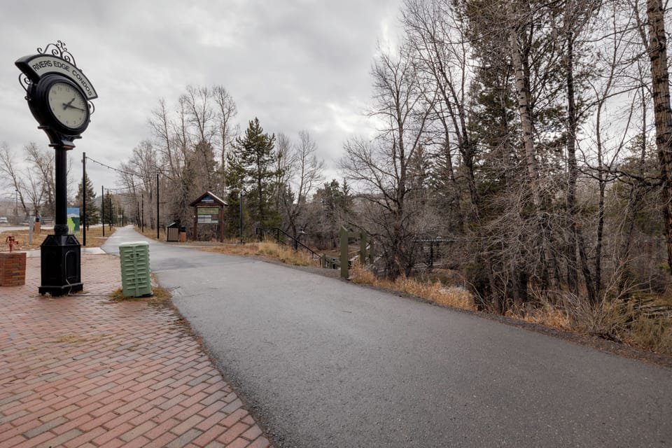 Nearby paths