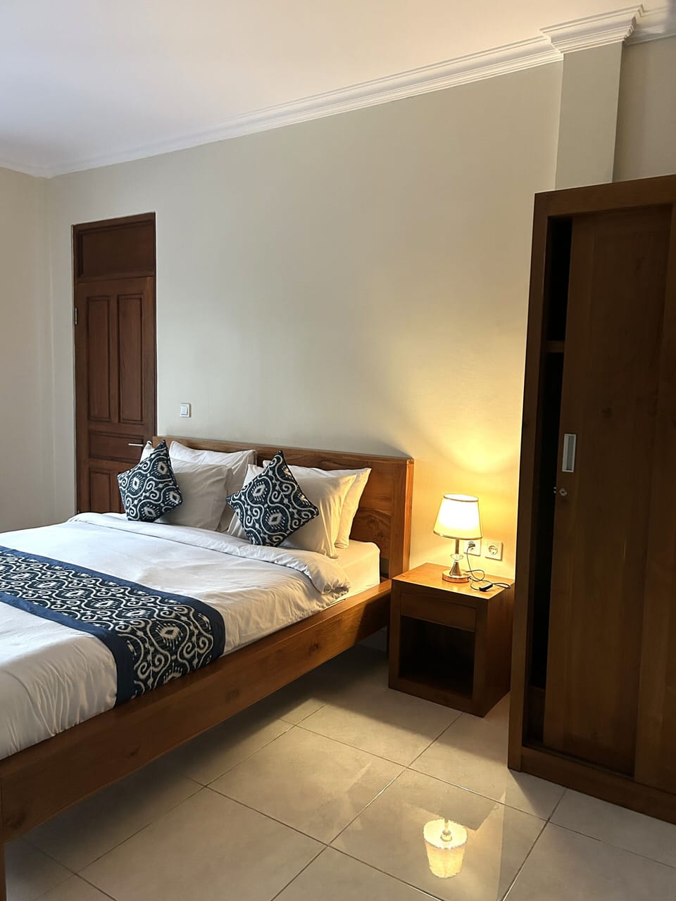 Soundproofing, iron/ironing board, free WiFi