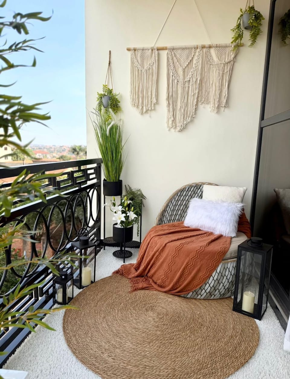 Deluxe Apartment, Balcony, City View | Terrace/patio