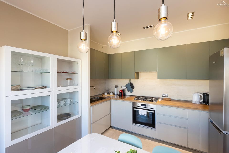 Apartment | Private kitchen | Microwave, dishwasher, espresso maker, coffee/tea maker