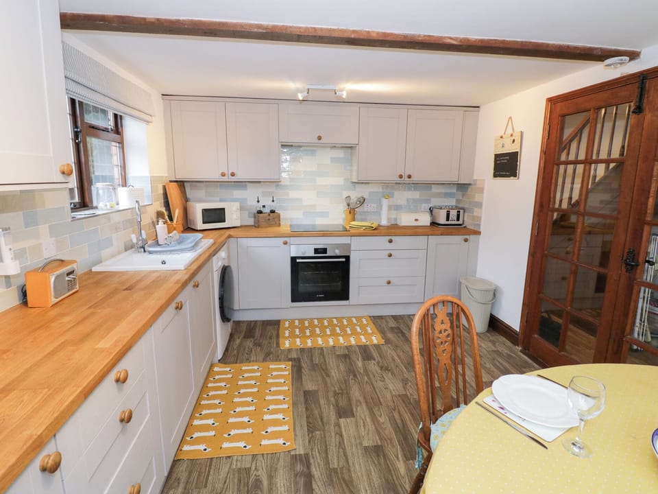 Cottage | Interior