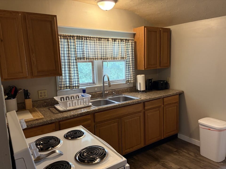 Looking left into kitchen from dining room