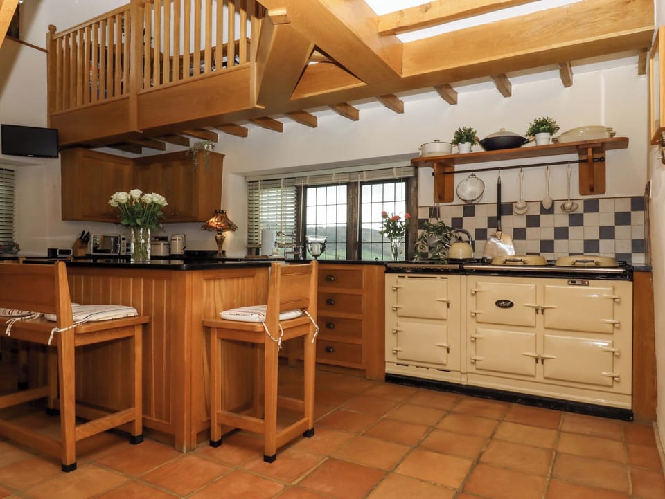 Dishwasher, cookware/dishes/utensils
