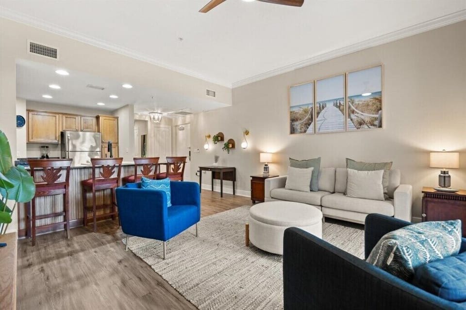 7631 Heritage Crossing Way Unit 302 (2).jpg