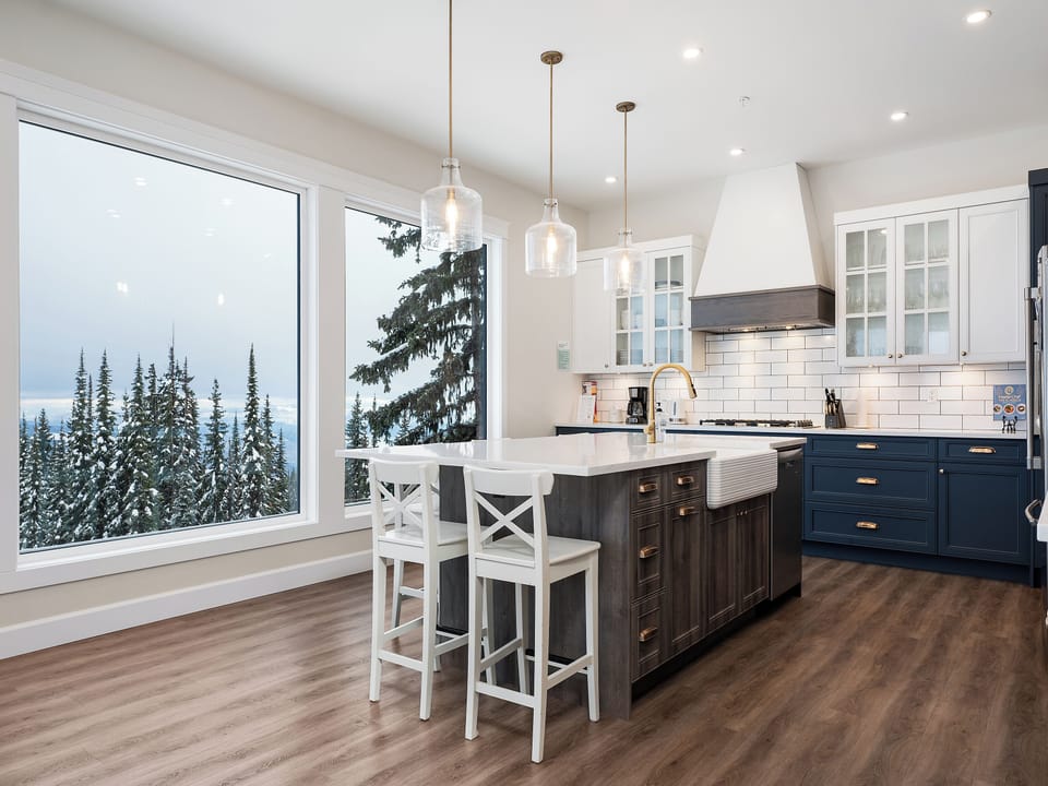 Kitchen Island Views 