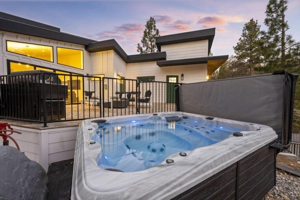 Hot Tub