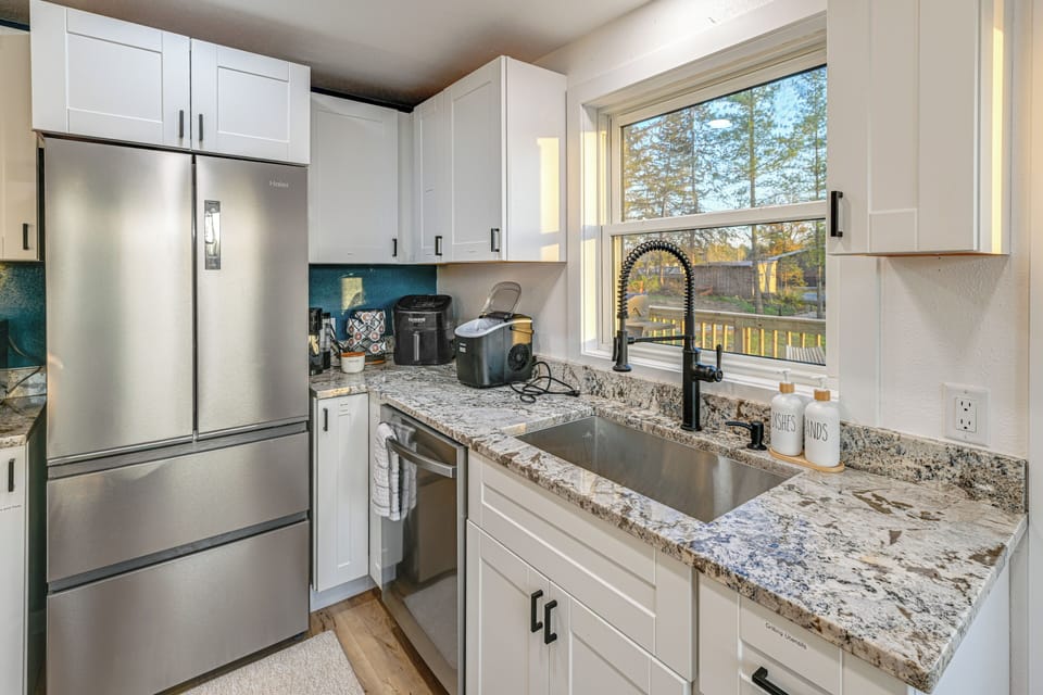 Kitchen | Cooking Basics | Keurig | Main Floor