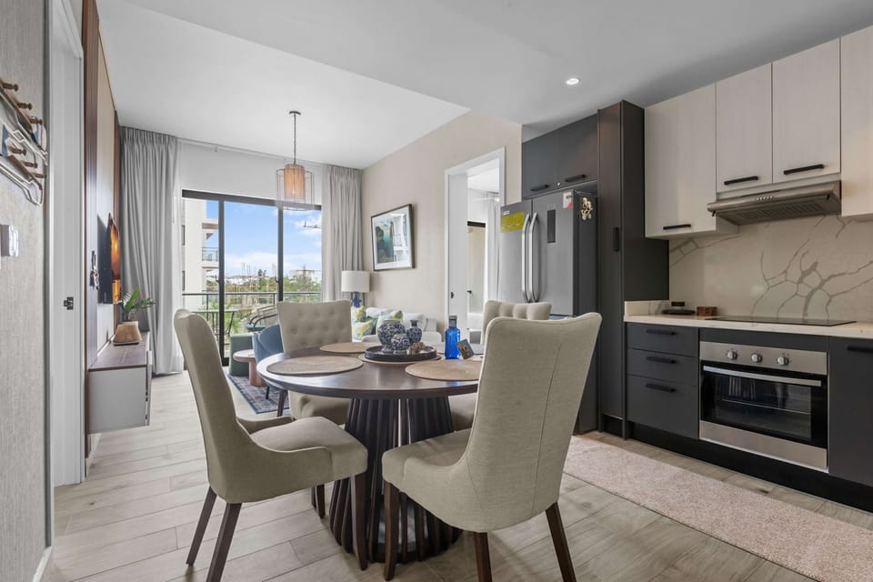 Kitchen + Dinning room
