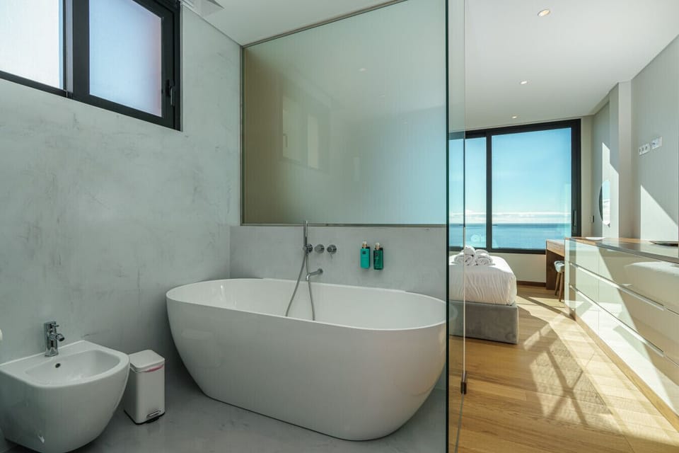 Bathtub with ocean views in Madeira.