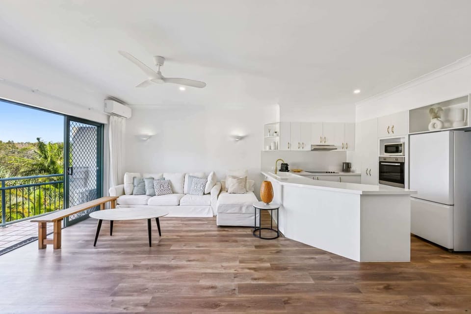 Living Area/Kitchen