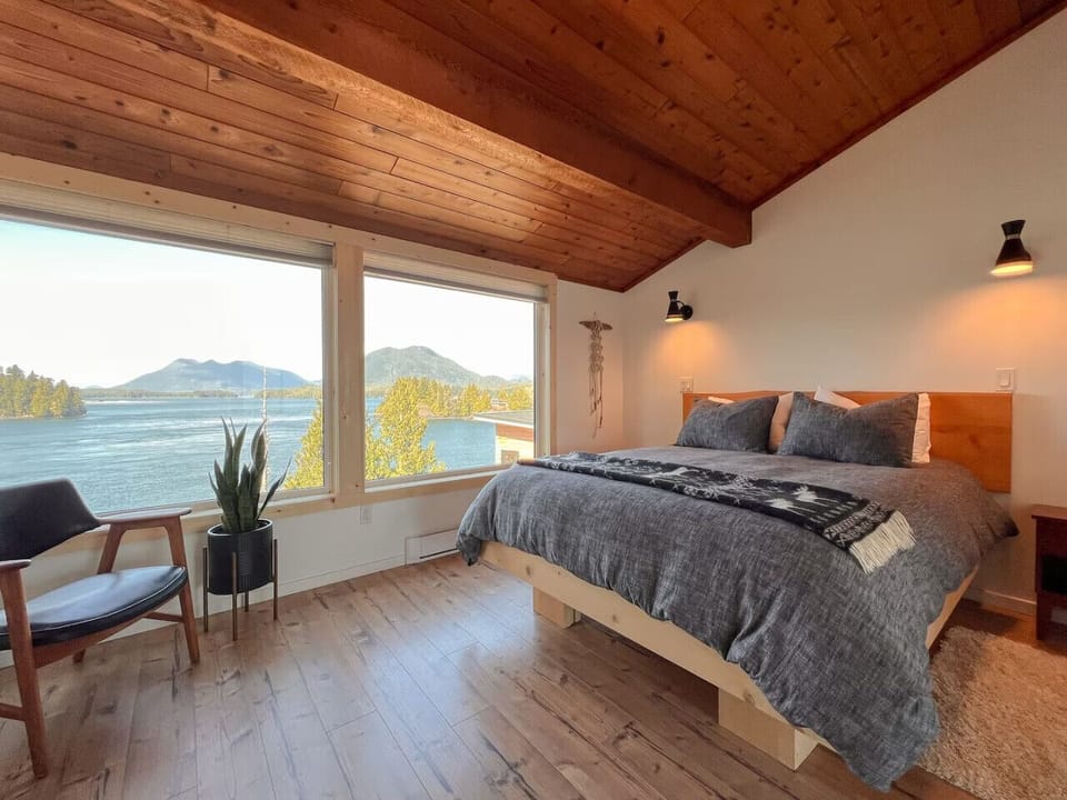 Primary with stunning views and queen bed
