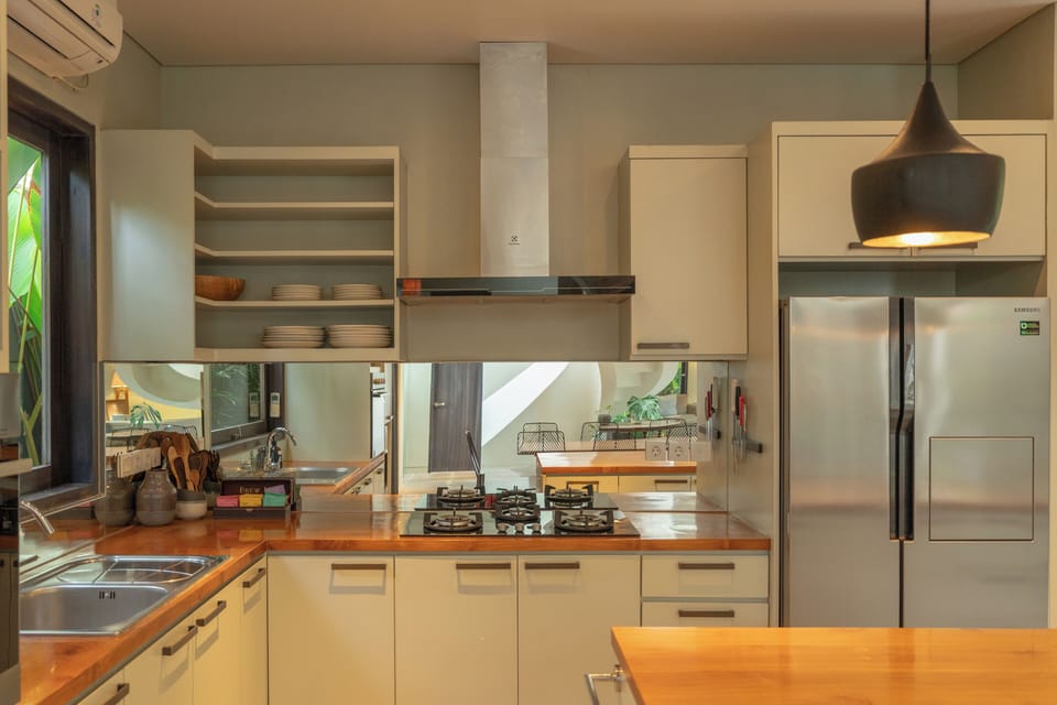 Deluxe Villa, 4 Bedrooms, Private Pool, Pool View | Private kitchen | Fridge, microwave, oven, stovetop