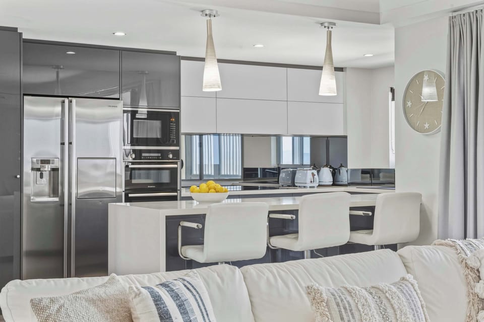 Fully equipped kitchen designed for easy holiday living.