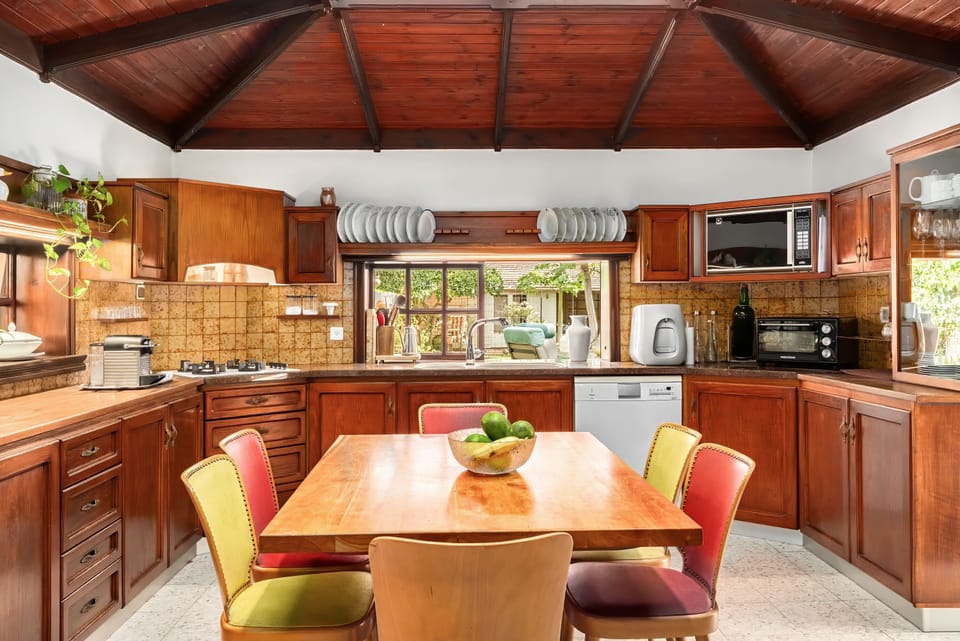 Studio, Garden View | Interior