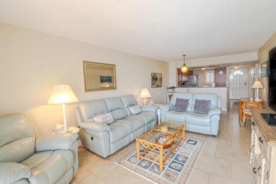 St. Augustine Beach Rentals Living Room