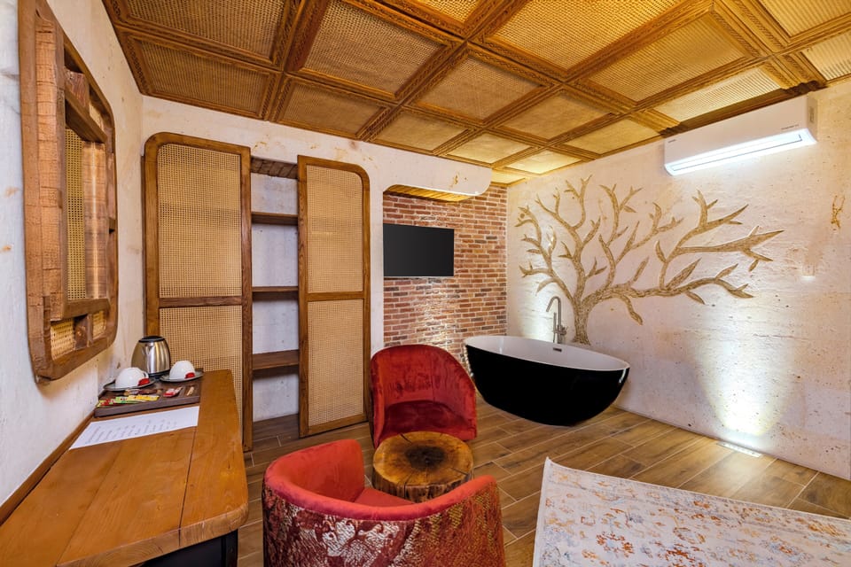 Deluxe Room | Premium bedding, memory foam beds, minibar, soundproofing