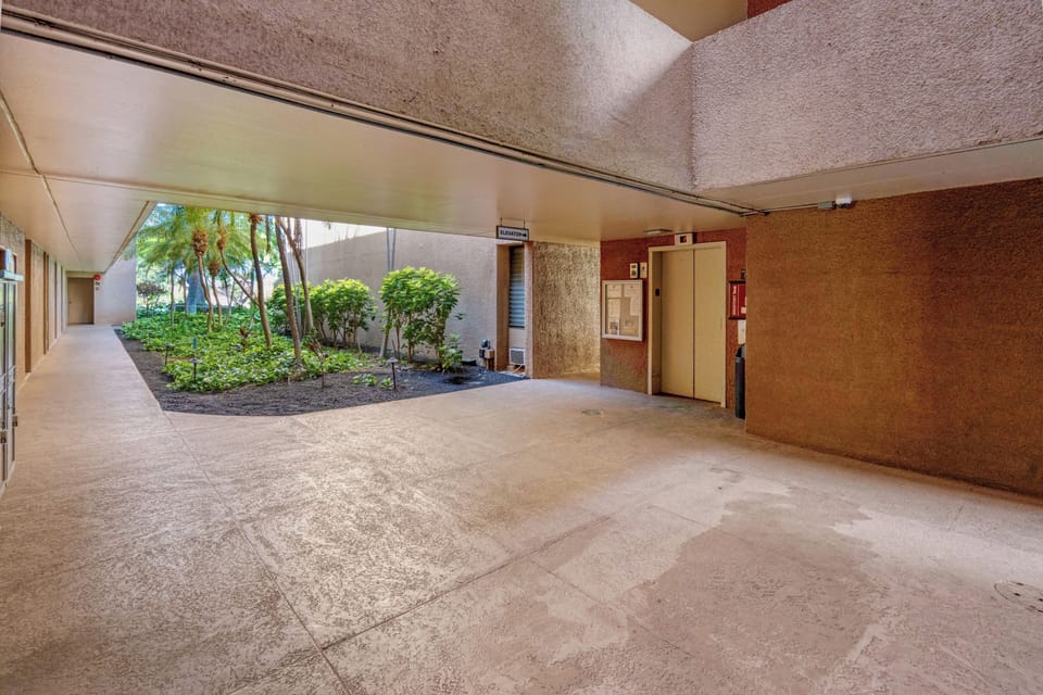 Elevators to the units