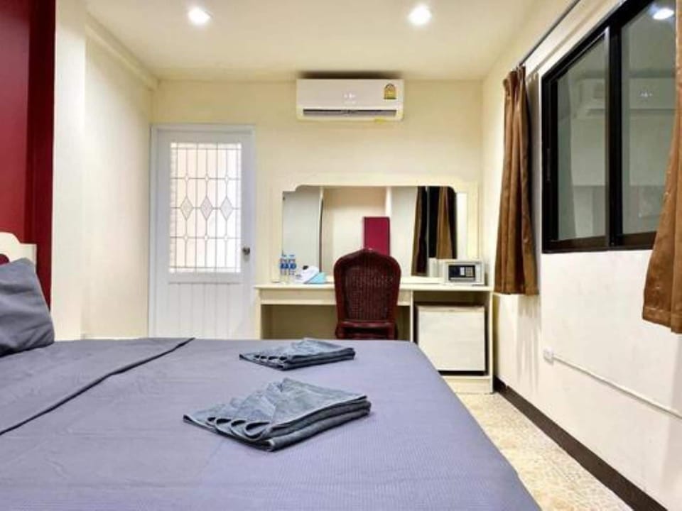 Economy Double Room | Free WiFi