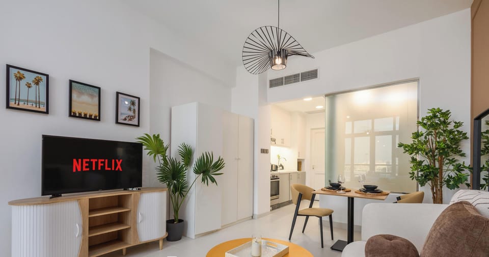 Studio, Balcony, Sea View | Living area