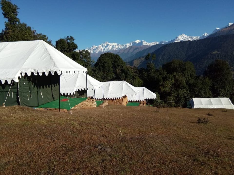 Basic Tent, Mountain View | Front of property