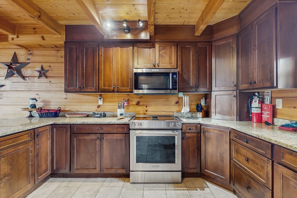 House (4 Bedrooms) | Interior