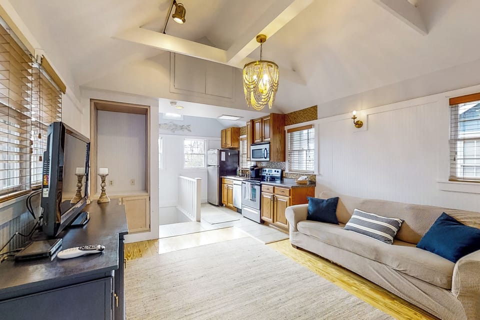 House (1 Bedroom) | Interior