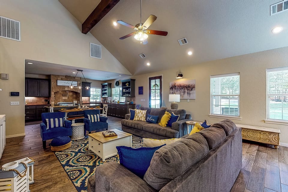 House (3 Bedrooms) | Interior