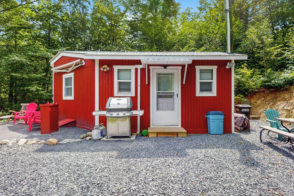 House (1 Bedroom) | Front of property