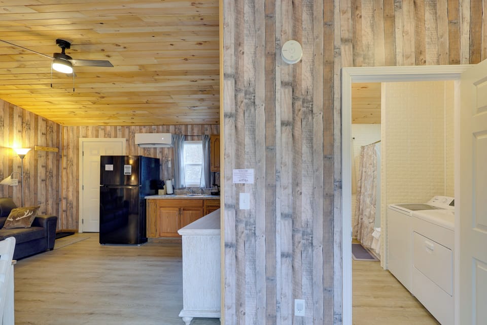 House (2 Bedrooms) | Interior