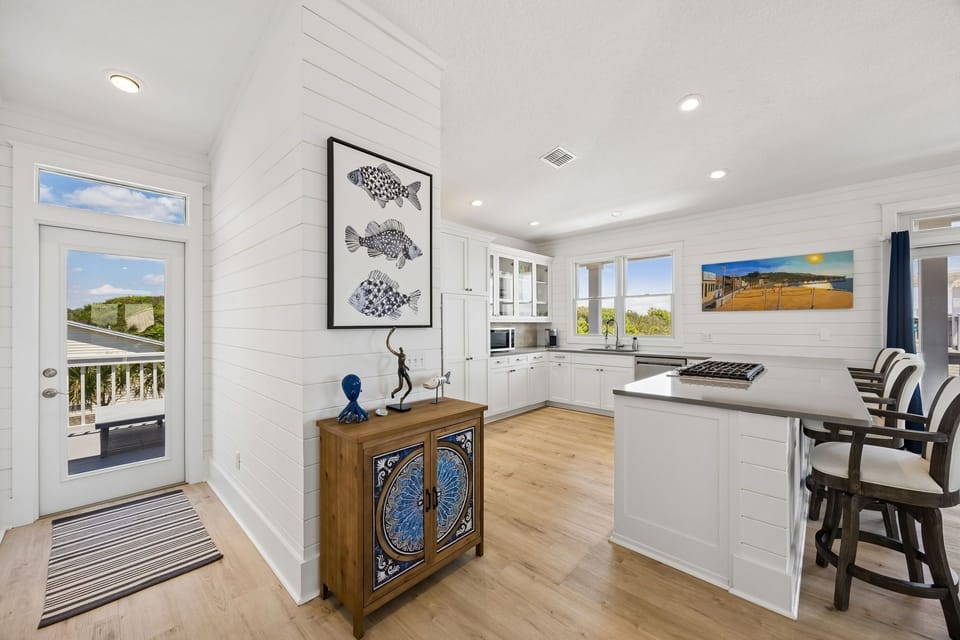 House, 3 Bedrooms | Private kitchen | Fridge, oven, coffee/tea maker, toaster