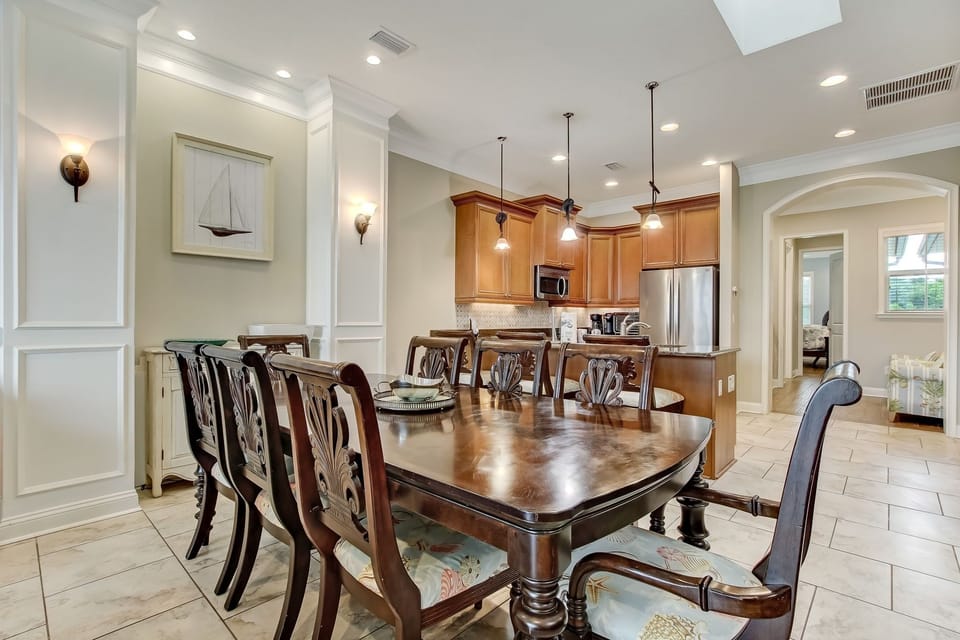 Townhome, 3 Bedrooms | Dining