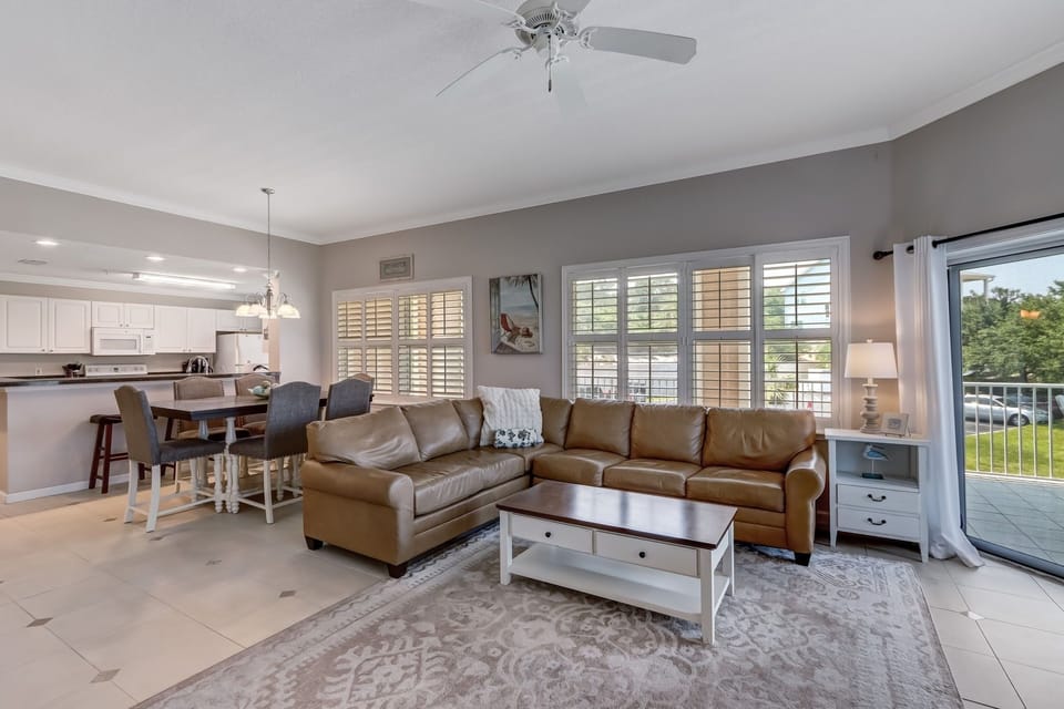 Condo, 3 Bedrooms | Living area | Smart TV