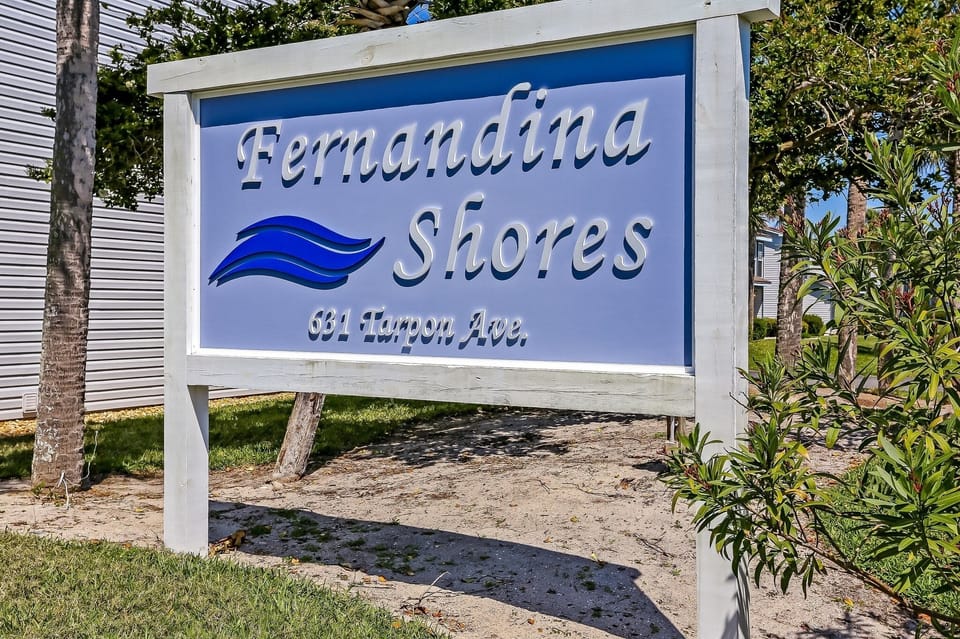 Condo, 2 Bedrooms | Property grounds