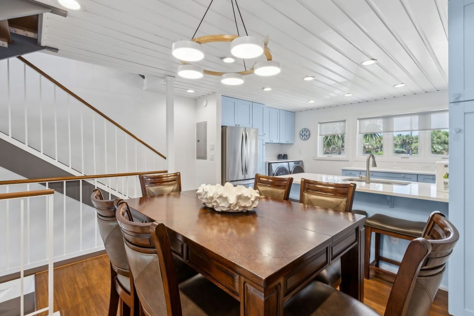 Townhome, 3 Bedrooms | Dining