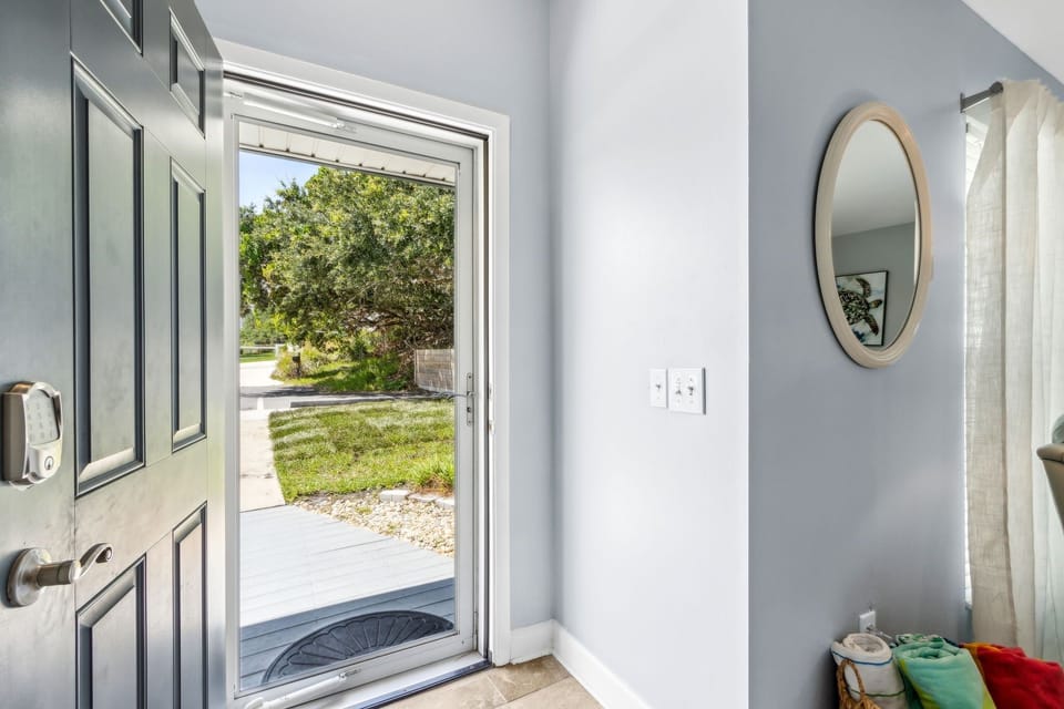 Condo, 2 Bedrooms | Interior
