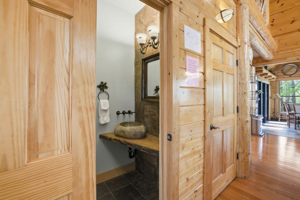 Cabin, 4 Bedrooms | Interior