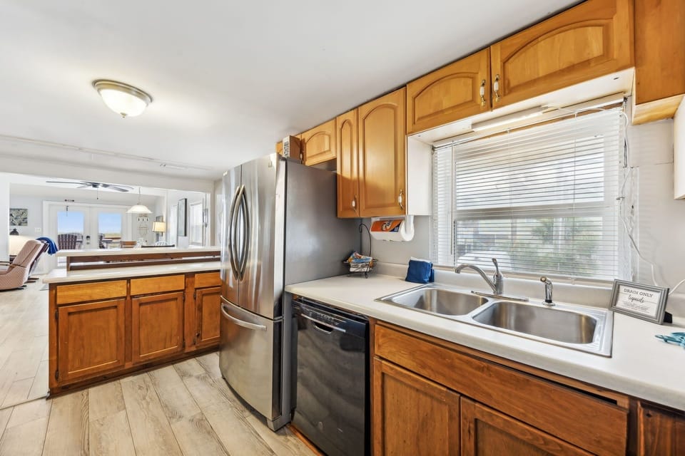 Duplex, 2 Bedrooms | Private kitchen | Fridge, oven, coffee/tea maker, toaster