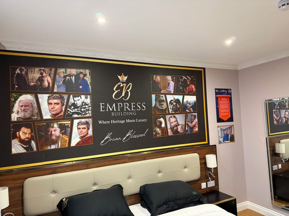 Luxury Suite, 1 King Bed, Ensuite, City View | In-room safe, individually decorated, individually furnished, desk