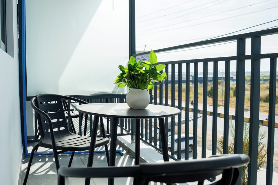 Deluxe Single Room, City View | Terrace/patio