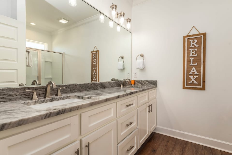 Sunkissed SE Private Bathroom Double Vanity
