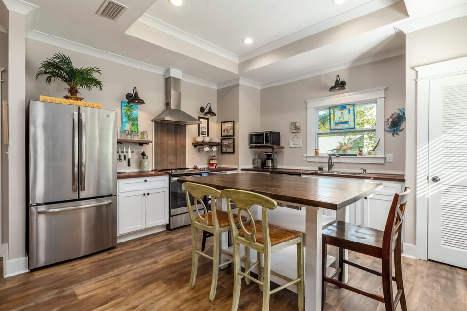 Bienville Bungalow Fully Equipped Kitchen and Dining Space
